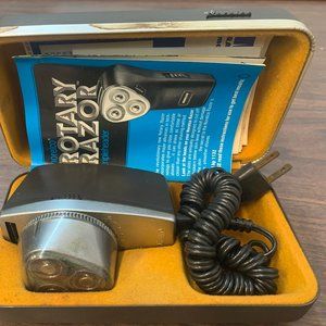 VTG Norelco Tripleheader Razor